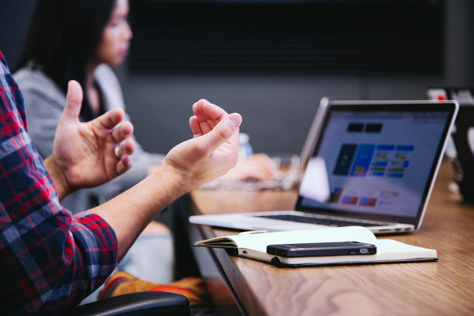 Native vs cross-platform app development 2026